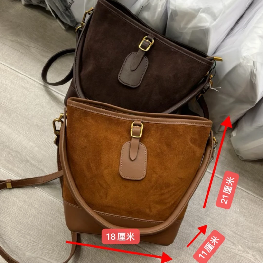 【铂金时袋】55511牛皮水水桶休闲女包