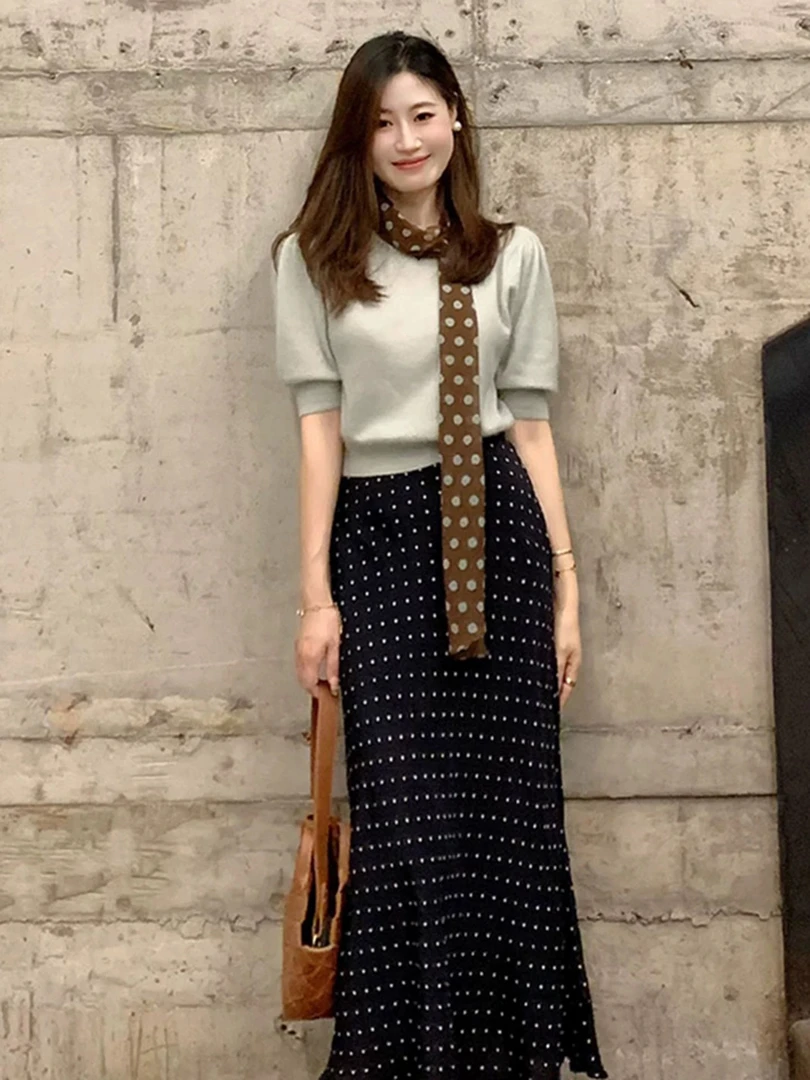 初秋法式慵懒松弛感穿搭巨好看高端气质名媛小香风针织连衣裙套装