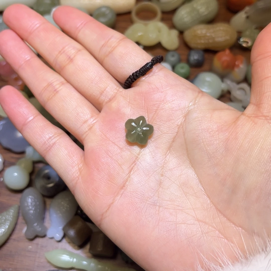 和田玉珠宝半成品未镶嵌豆***~