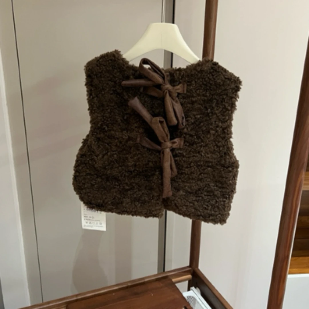 【编号N884】88681-13-儿童蝴蝶结毛绒马甲深咖色-LXZ