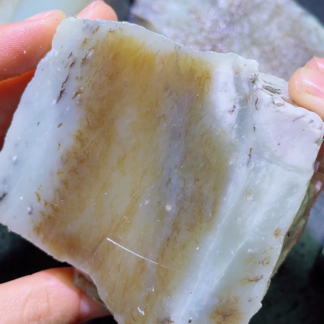 和田玉未镶嵌珠宝半成品