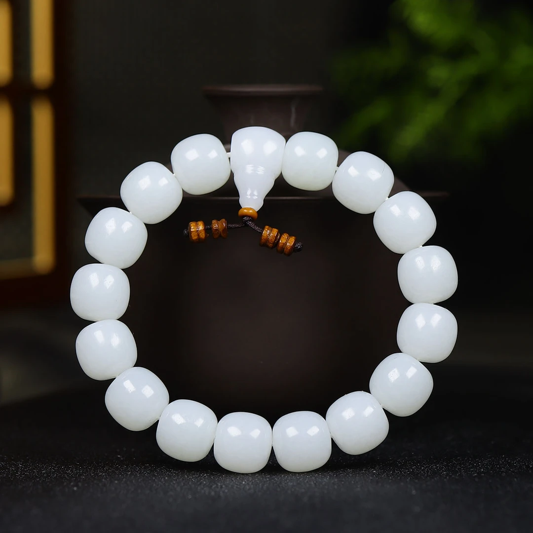 121974和田玉白玉老型珠手串