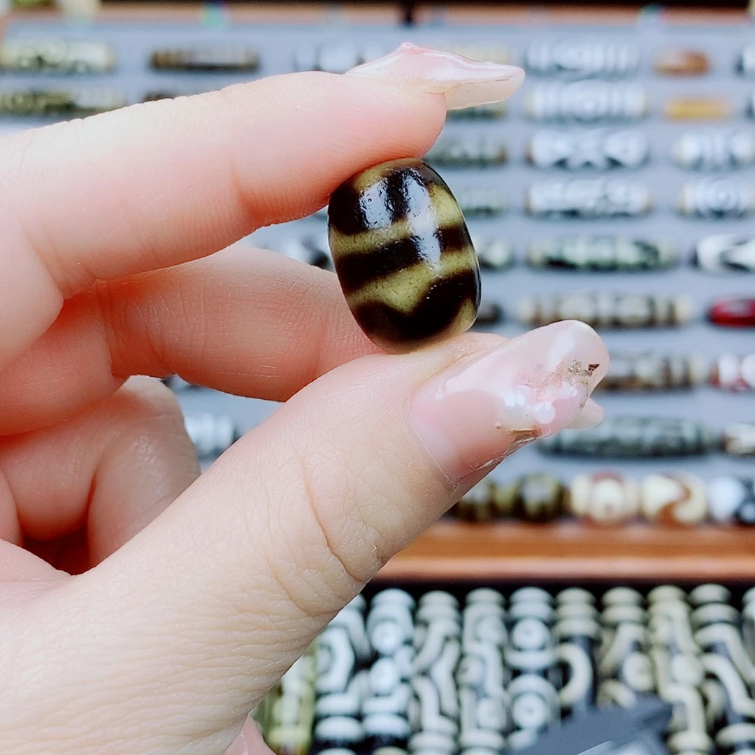 大***森玛瑙/玉髓未镶嵌颈饰