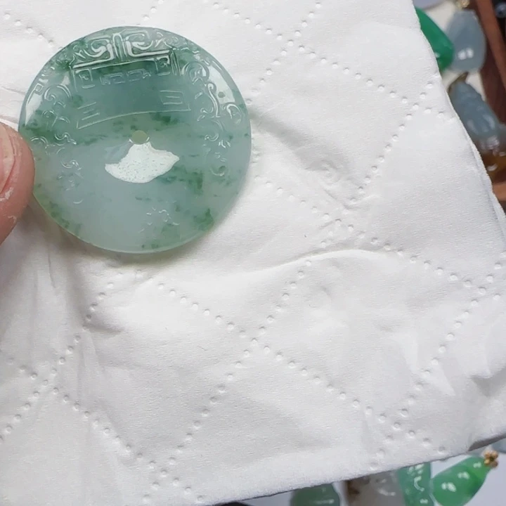 曦***5定制翡翠未镶嵌         12