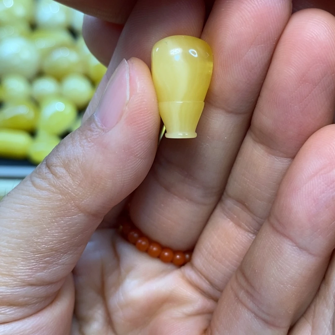 裸石琥珀未镶嵌原矿蜜蜡配饰