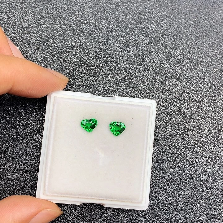 裸石未镶嵌石榴石（沙弗莱）1.49克拉