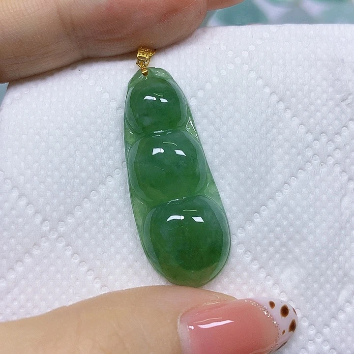 翡翠18K金镶嵌颈饰挂件