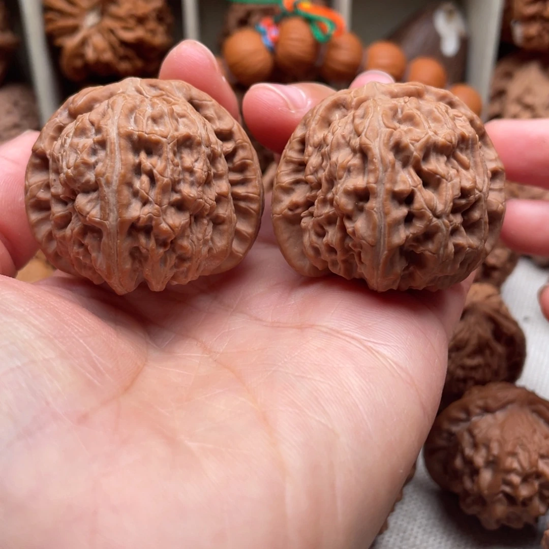 文玩核桃吊坠42全品白狮子