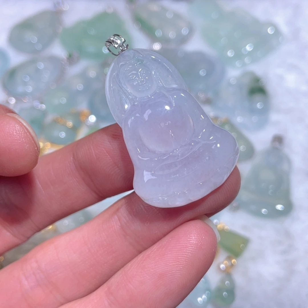 翡翠18K金镶嵌颈饰翡翠