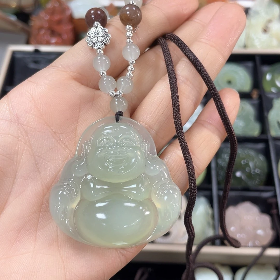 蛇纹石玉颈饰合金