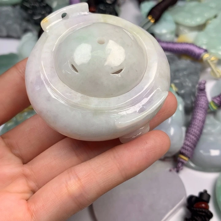 祉***9颈饰未镶嵌翡翠翡翠
