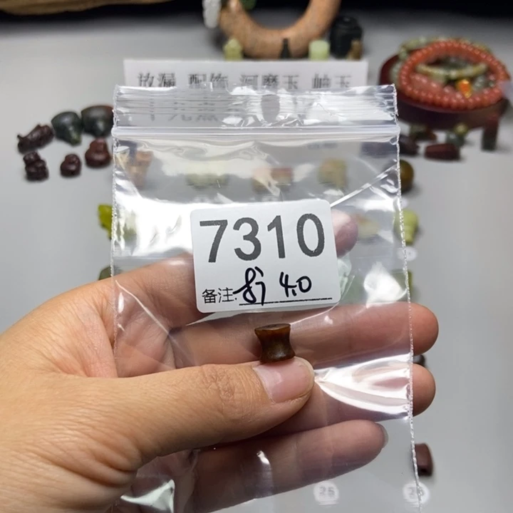 颗***颗蛇纹石玉未镶嵌项链