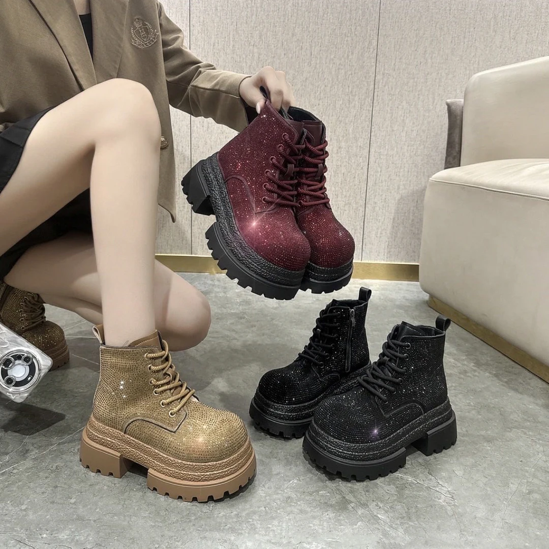 新款女鞋子  新款马丁鞋