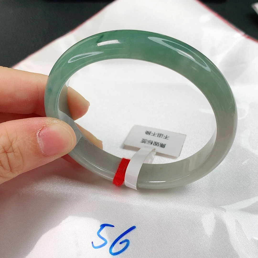 翡翠手镯未镶嵌，，，，，，，