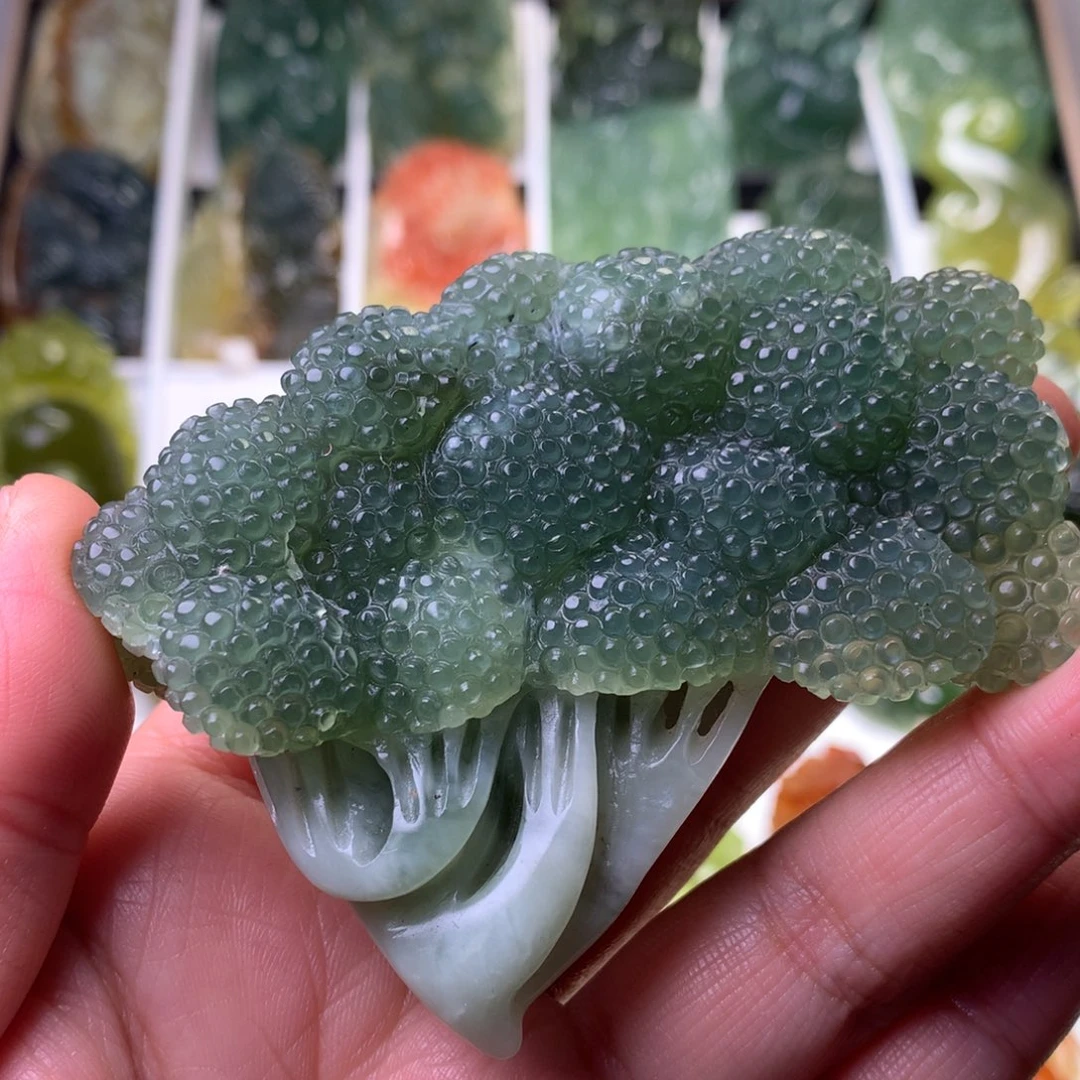 蛇纹石玉未镶嵌手把件西兰花