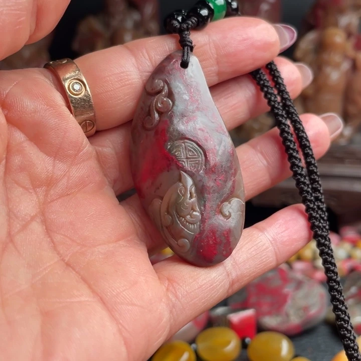 昌化鸡血石A**元昌化鸡血石挂件