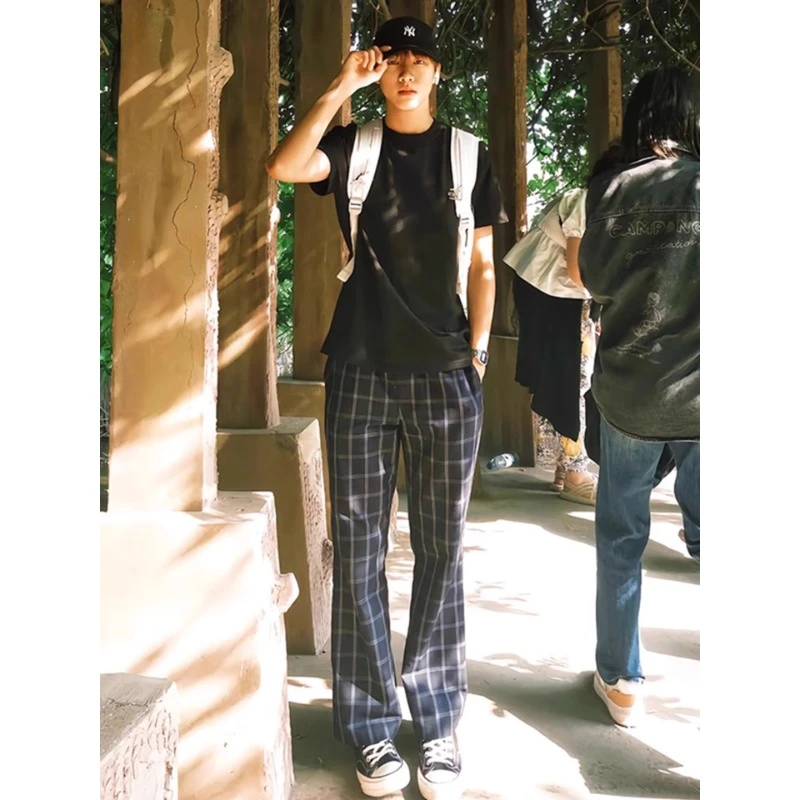何以至此深蓝色格子休闲裤男夏季薄款美式高街微喇裤显腿长运动裤
