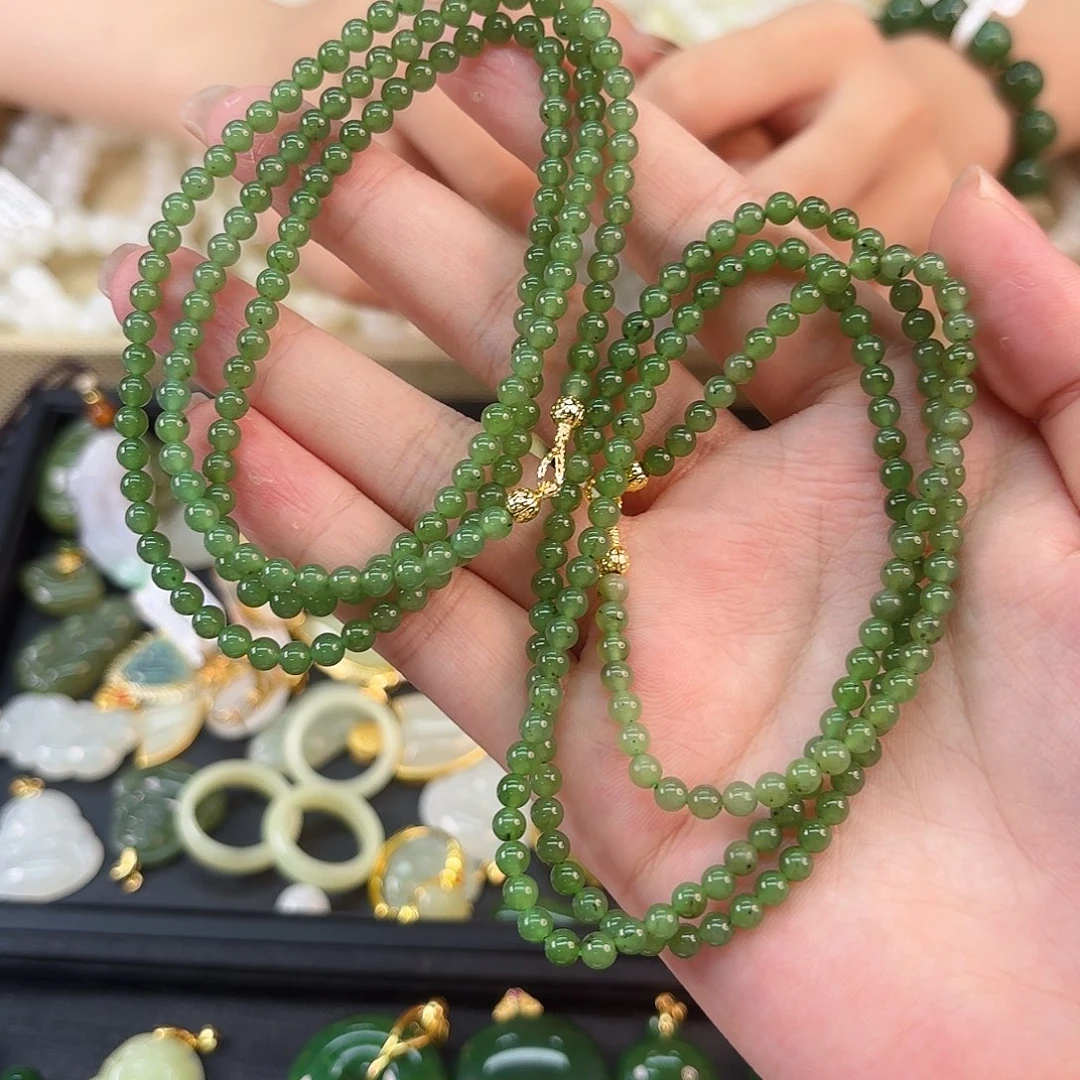 和田玉未镶嵌颈饰苹果绿卡4万能链 发其一