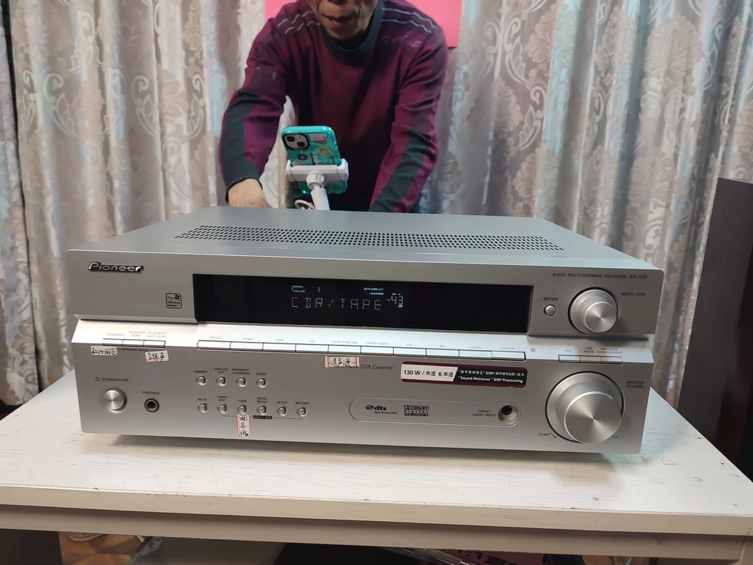 9新  二手先xF217功放机，不包邮。不退换货