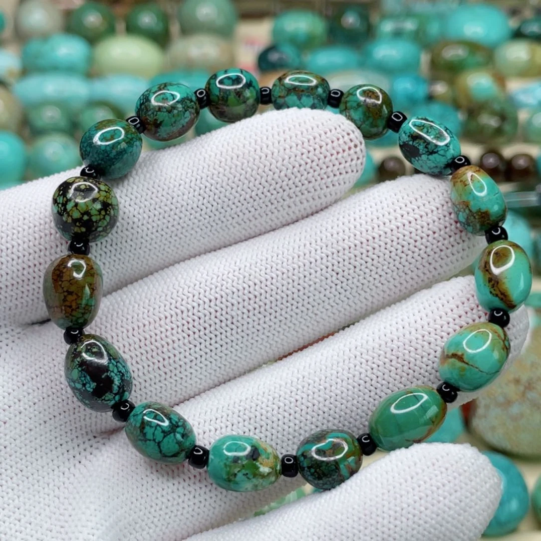 未镶嵌绿松石颈饰