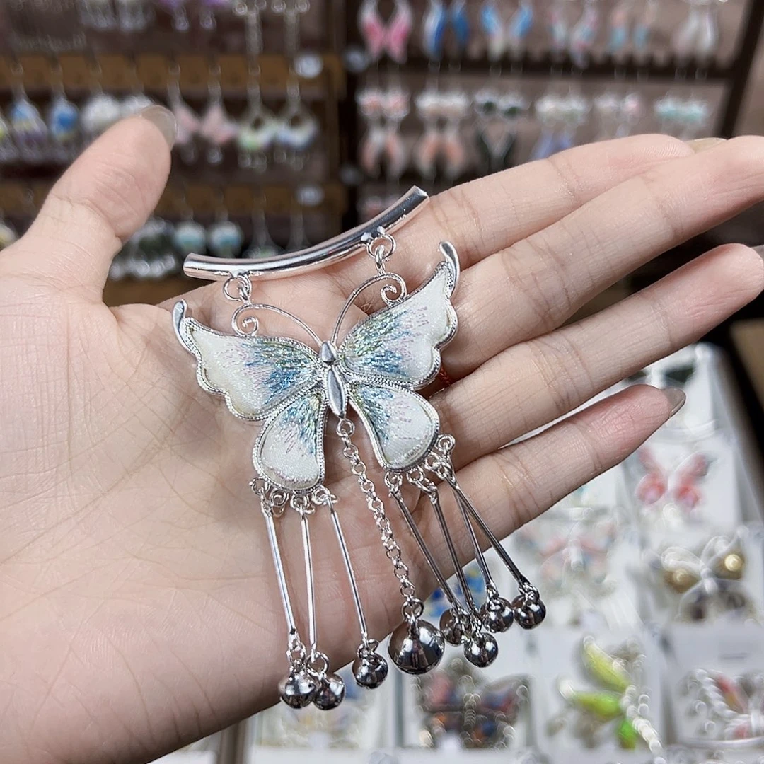 织绣手工刺绣吊坠加项圈