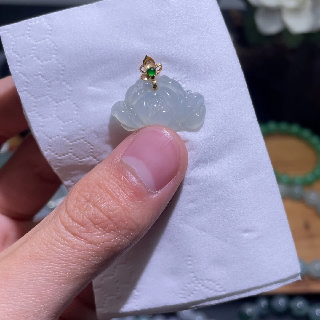 定制翡翠18K金镶嵌莲花