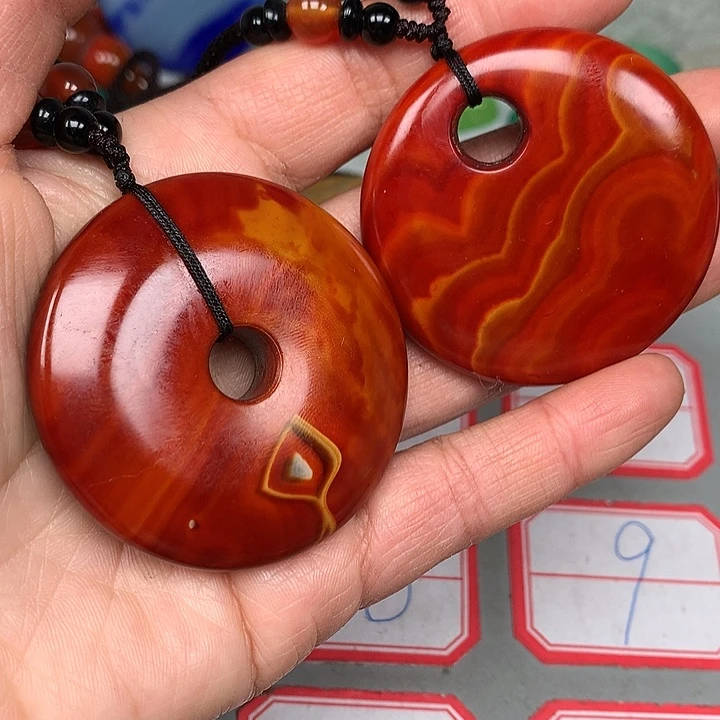 凉***妹玛瑙/玉髓未镶嵌颈饰