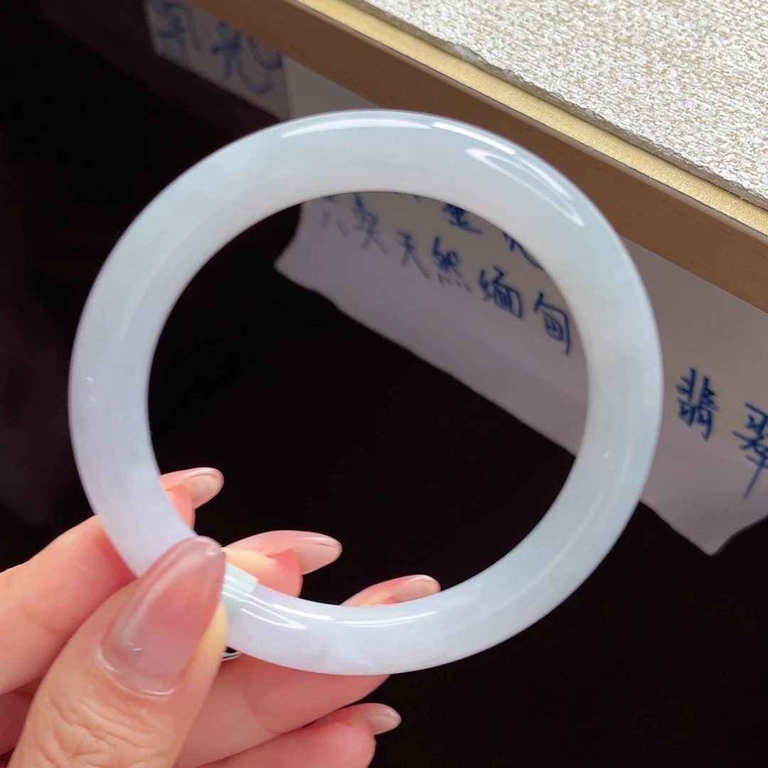 翡翠未镶嵌手镯手镯