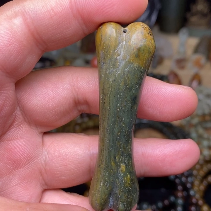 岫岩河磨玉（透闪石质玉）未镶嵌颈饰骨头