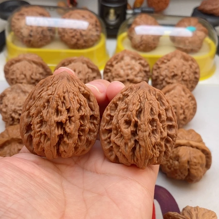 文玩核桃吊坠41麦虎