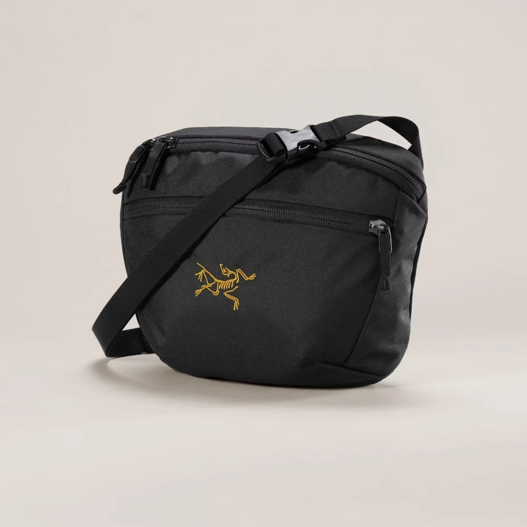 ARC'TERYX/始祖鸟Mantis 2 新款新色刺绣徽标拼色单肩包 男女同款
