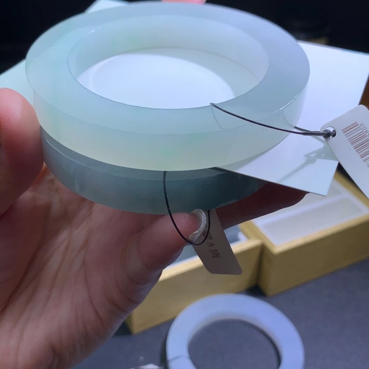 定制翡翠翡翠手镯未镶嵌