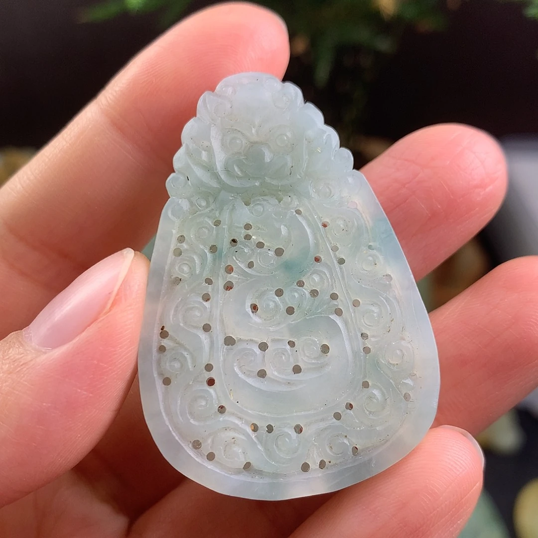 定制翡翠未镶嵌龙