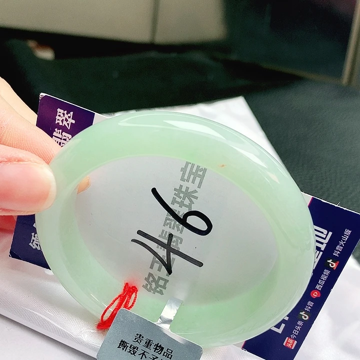 翡翠未镶嵌手镯缅甸天然a货翡翠手镯