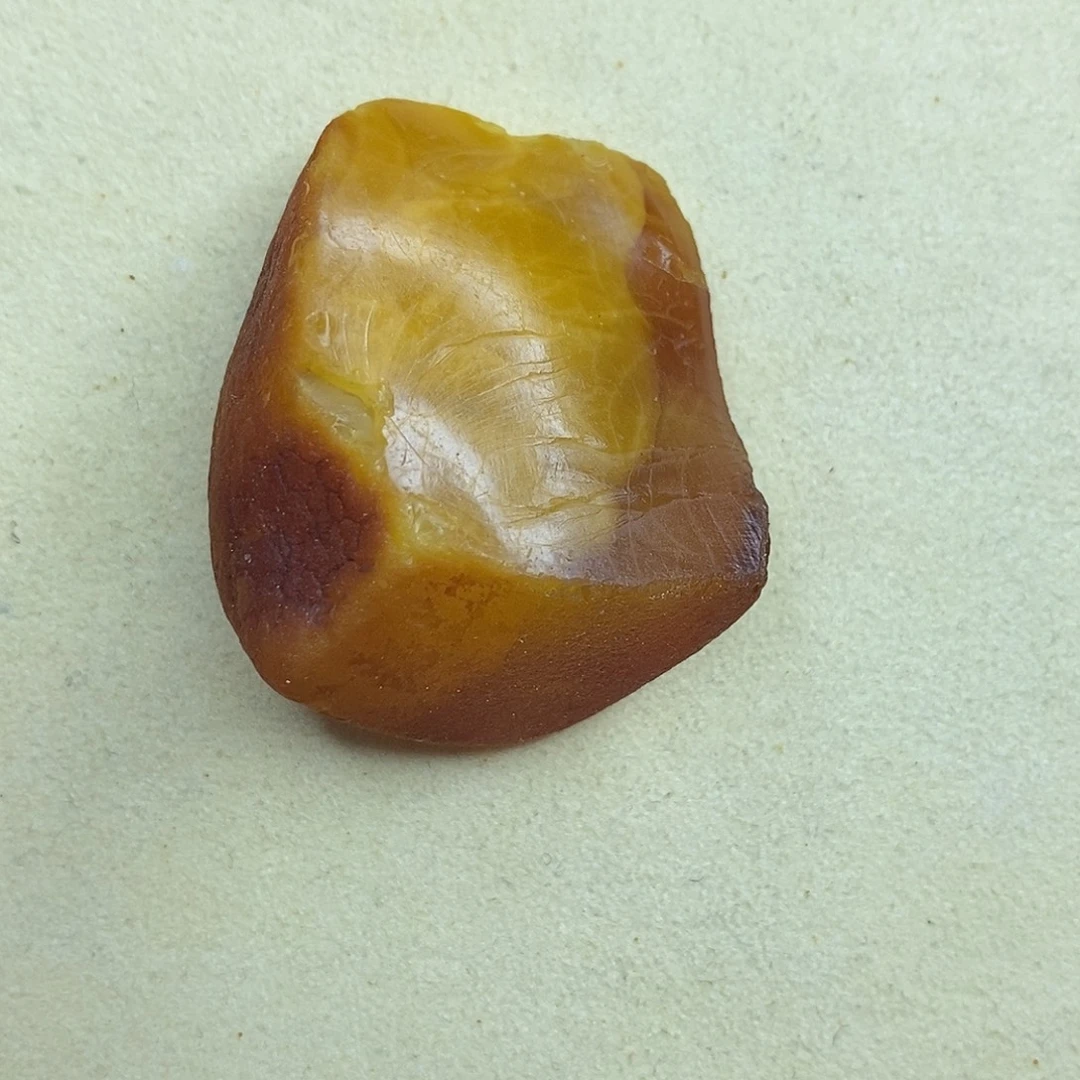 鵟***眸定制蜜蜡未镶嵌梨
