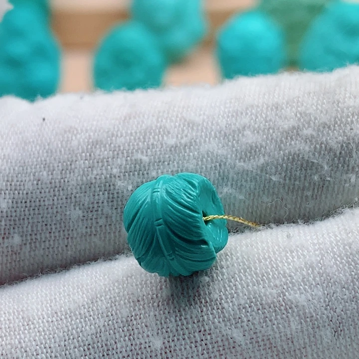 绿松石未镶嵌羽毛扣