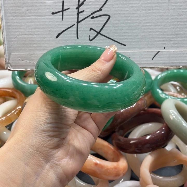 黑***妞石英质玉未镶嵌珠宝奇石68