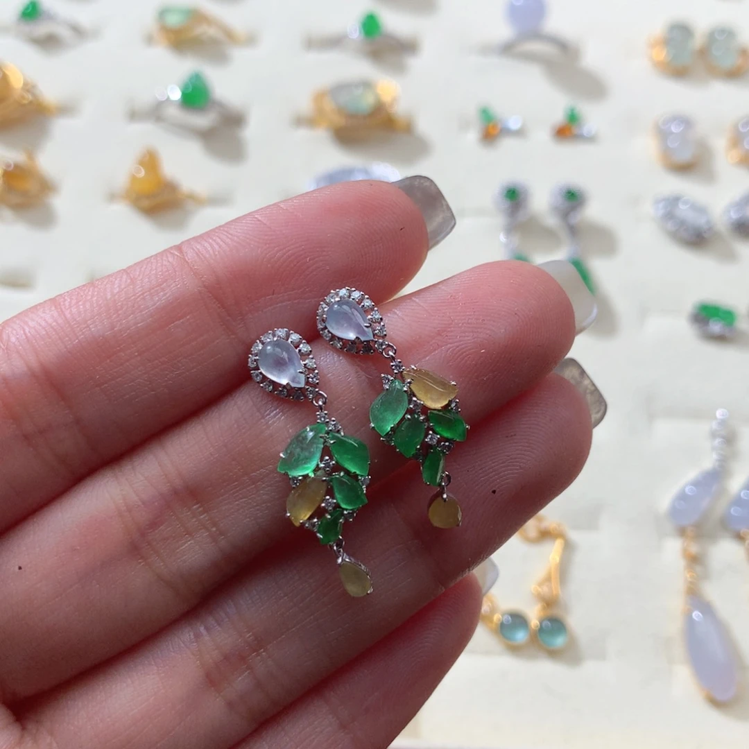 翡翠颈饰18K金镶嵌Z*芝翡翠