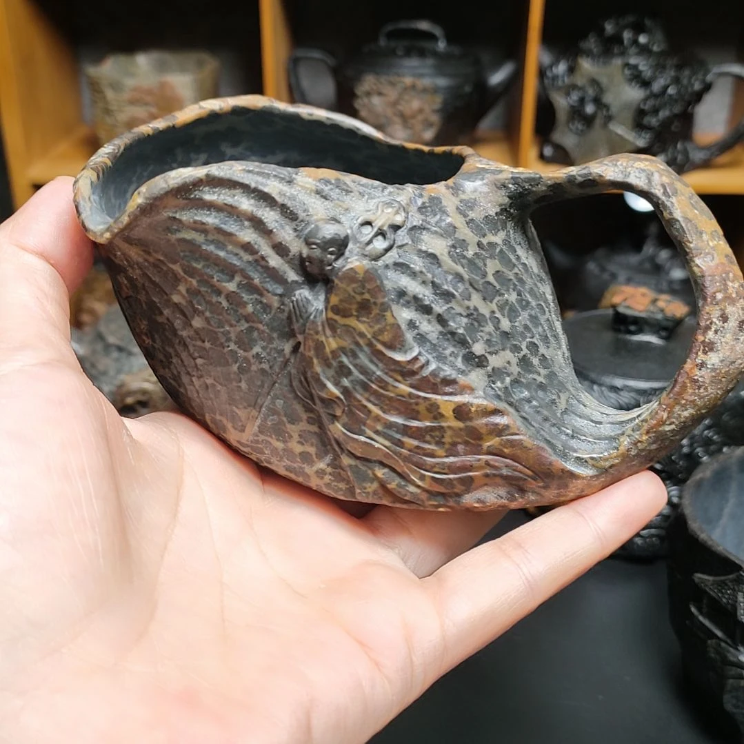 紫砂茶壶~*地藏出行冰碛岩公道杯