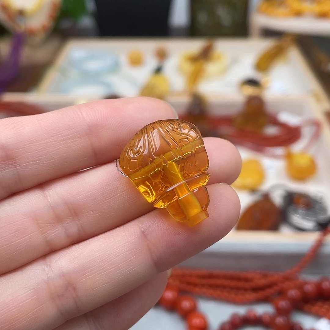 未镶嵌蓝珀珠宝奇石19.6*12.4