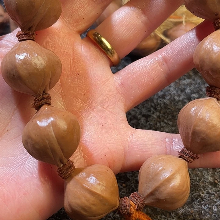 阿***瘦吊坠橄榄核2.2✖️2.4