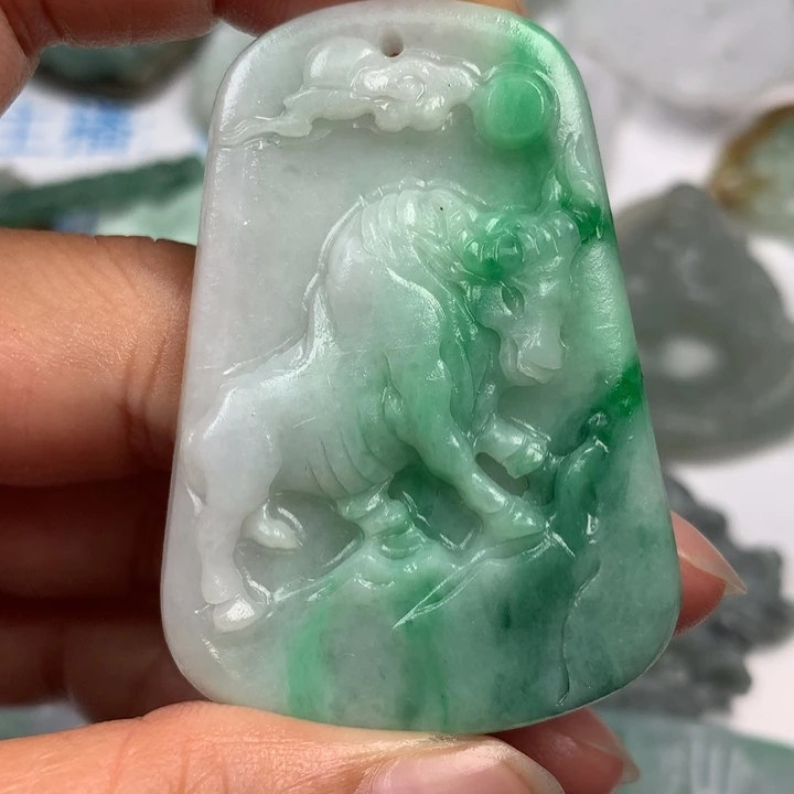 未镶嵌定制翡翠翡翠