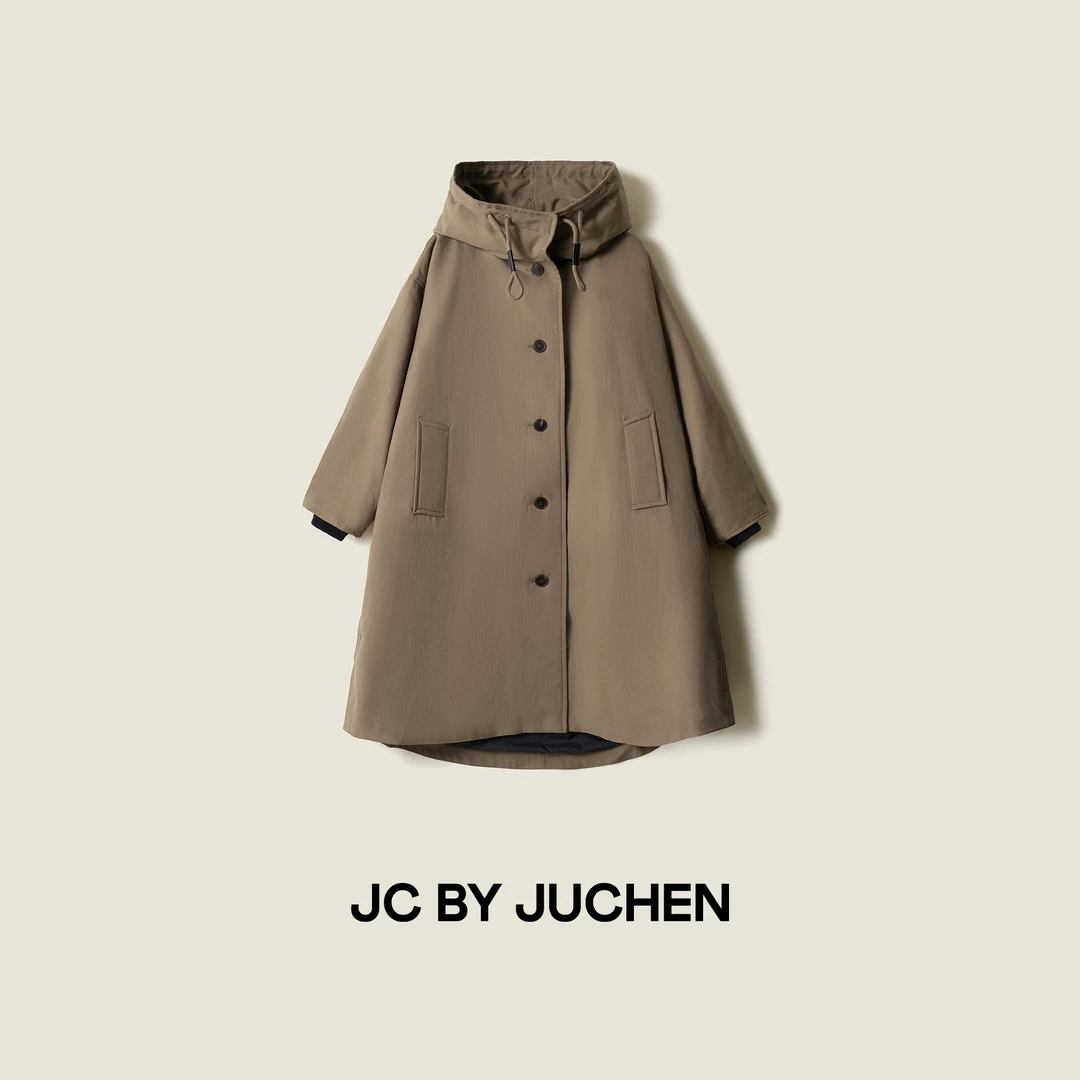 “樶长的电影”演绎经典构筑自然廓形长款鹅绒风衣外套FW114004-149