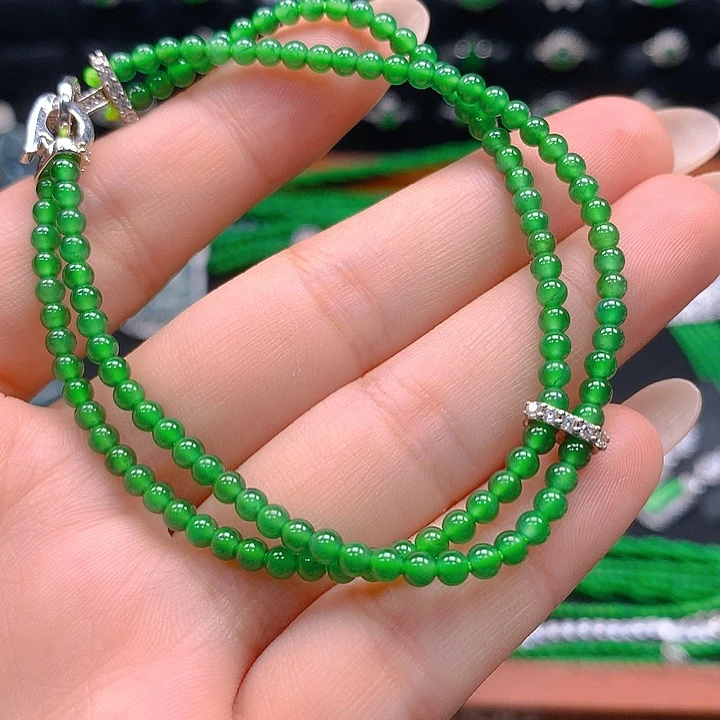 翡翠未镶嵌颈饰手串