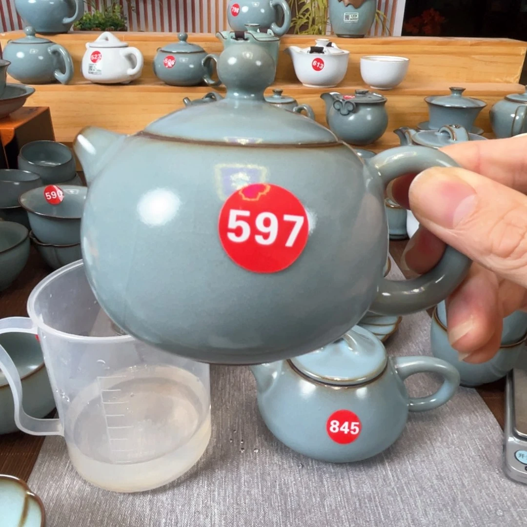 瓷片小微瑕。。。。。。。。。。