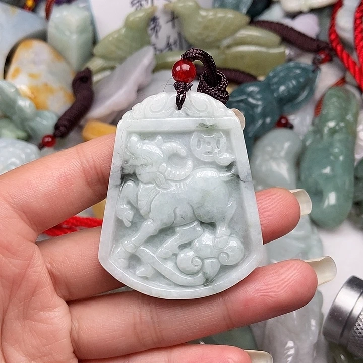未镶嵌挂件翡翠翡翠