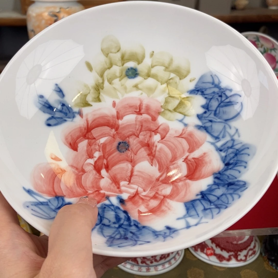 陶瓷艺术家的作品是一种非常感谢的