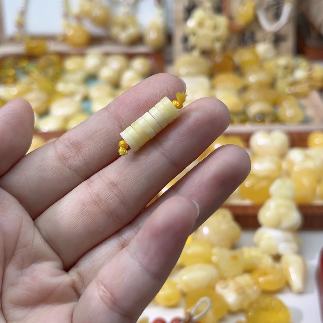 未镶嵌蜜蜡裸石天然