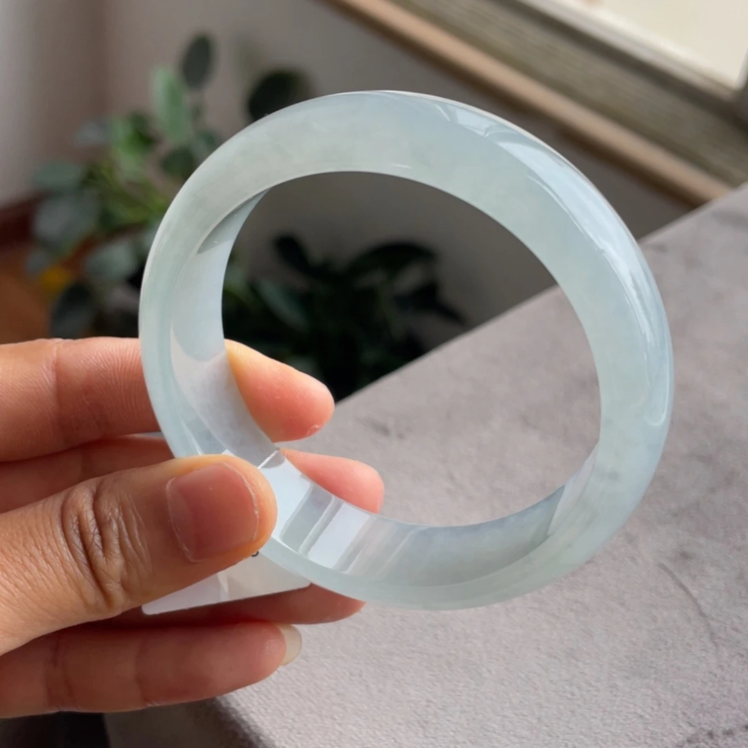 翡翠手镯未镶嵌宽版