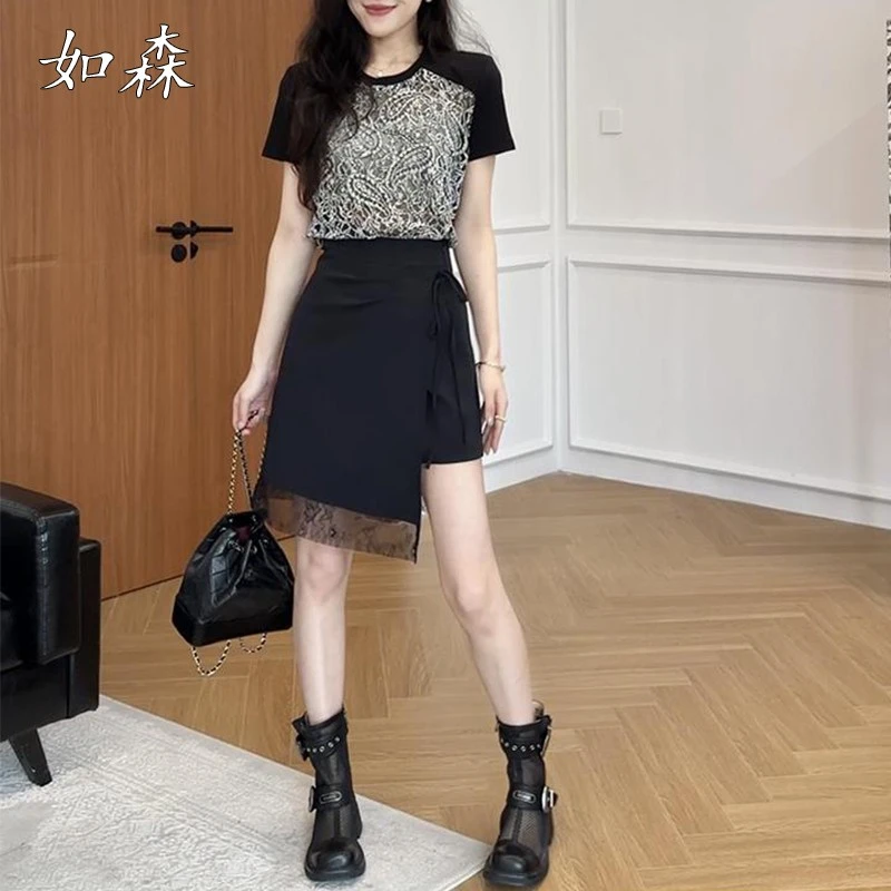 轻熟小众不撞款套装女2025夏季钩花撞色拼接短袖t恤A字裙裤两件套